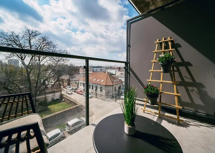 Luxury Apartment W. City Views In Kosice Old Town