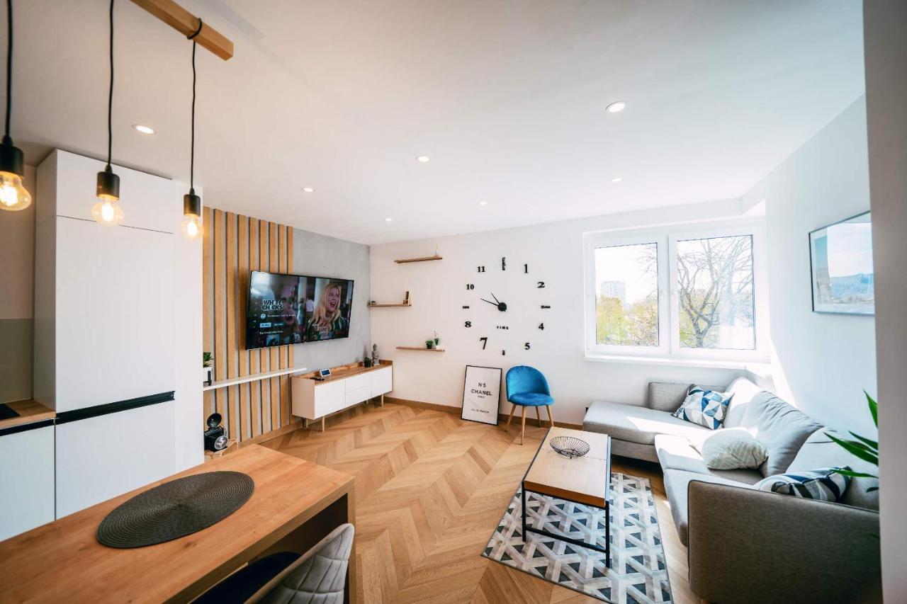Luxury W. Views In Old Town Apartman Kassa